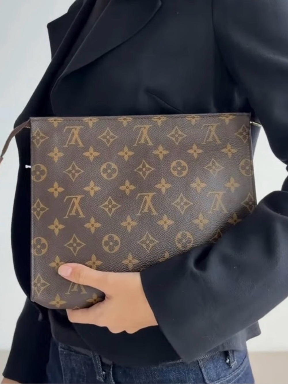 💖Louis Vuitton Monogram Canvas Toiletry Pouch in Brown